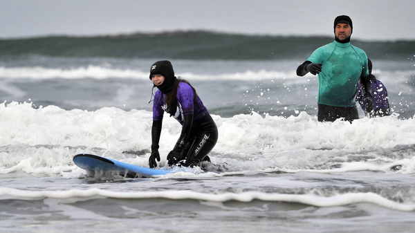 Her Moves Surf